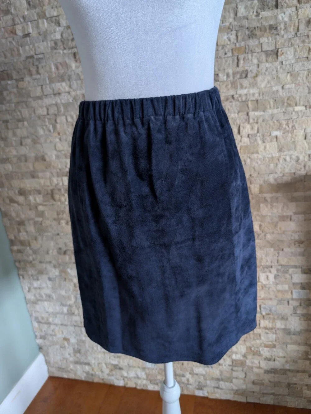 Leather City Navy Genuine Suede Mini Skirt Sz Small Edgy Avante Garde Tailored